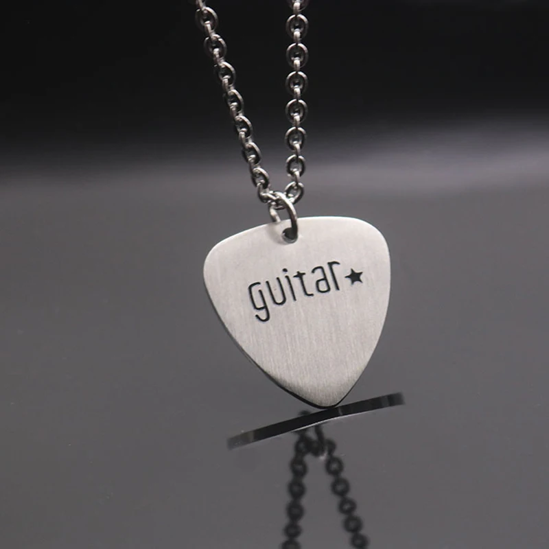 

Metal Acoustic Electric Guitar Bass Necklace Picks Fashion Durable Titanium Steel Thin Mediator Pick With Chain For Guitarra