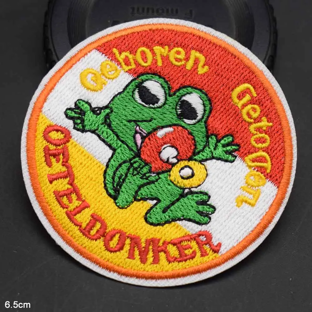 Baby Oeteldonk Emblem Omerrumt Oe Draoit Deur Embleme Karneval Niederlande Eisen auf bestickte Kleidung Patches