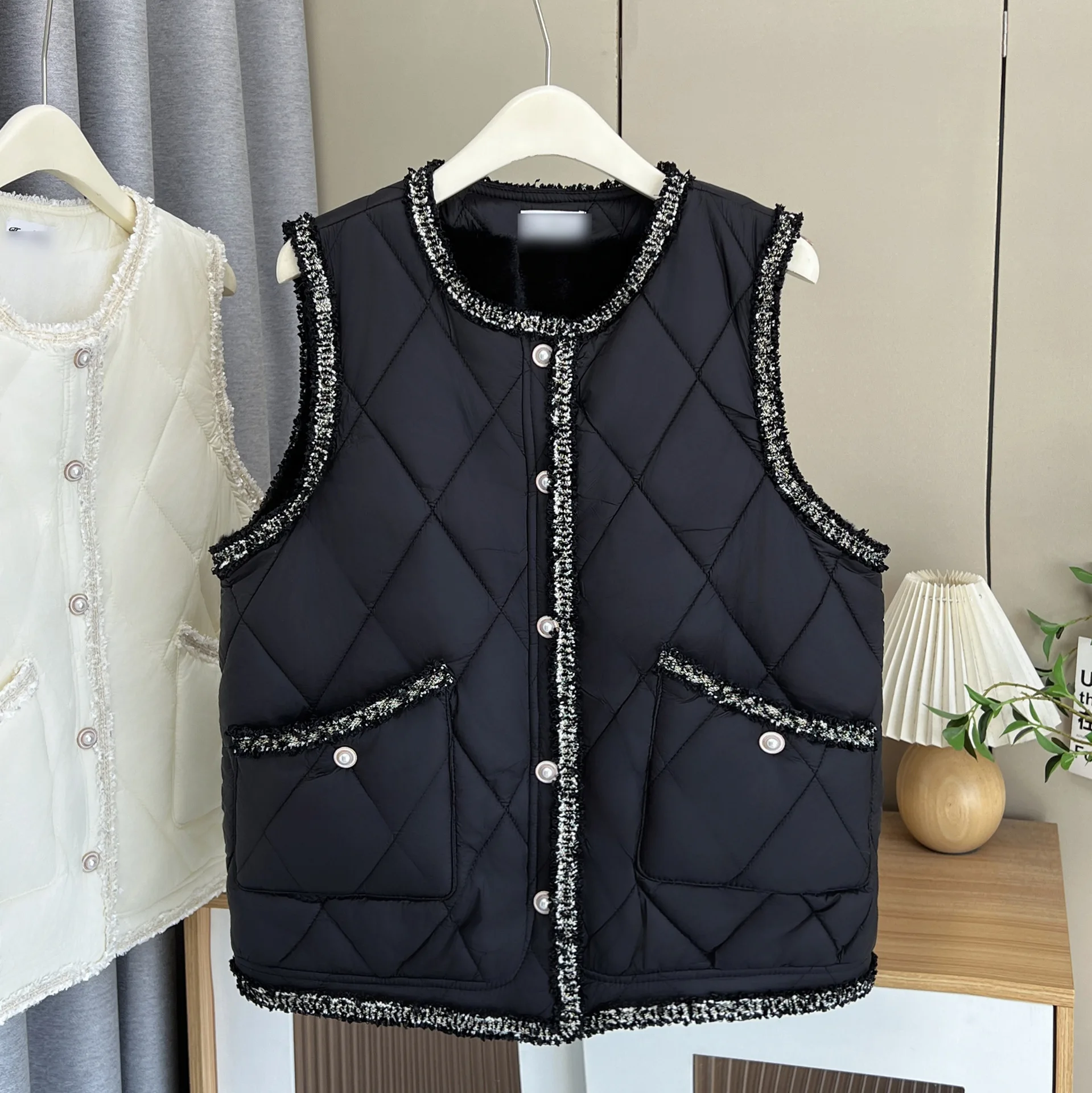 XXXXL Fashion Plus Size Women's Coat New Autumn And Winter Style Stylish Chic Fleece Sleeveless Vest Casual Warm Jacket 7014