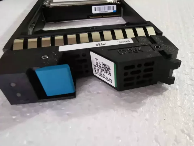 For HDS 3282390 D DF F850 9HGSS HUS110 130 150 900G SAS 10K hard drive