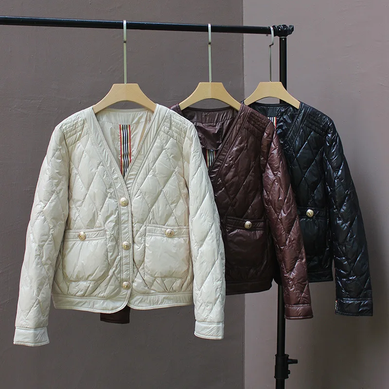 

Down jacket women's 2023 new small fragrant style lightweight short white duck down Korean version diamond plaid V-neck jacket