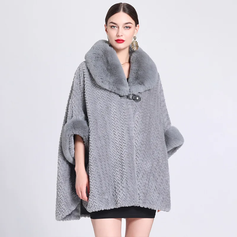 

Winter Women Loose Poncho Cape Thicken Velvet Warm Batwing Sleeves Long Cloak Semicircle Faux Fur Neck Outstreet Wear Overcoat