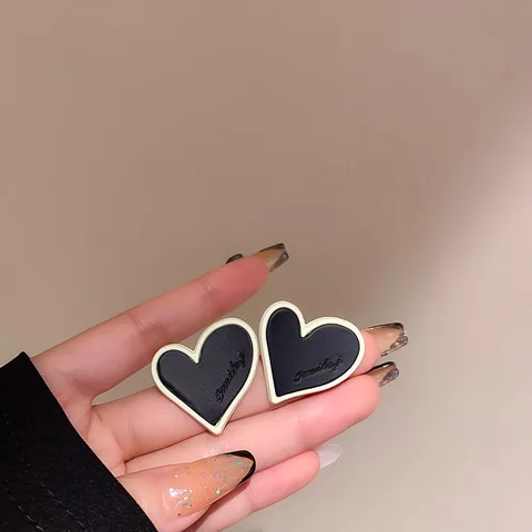 Black Painting Heart Stud Earrings Irregular Big Ear Studs for Women Female Vintage New Trendy Statement Women Jewelry