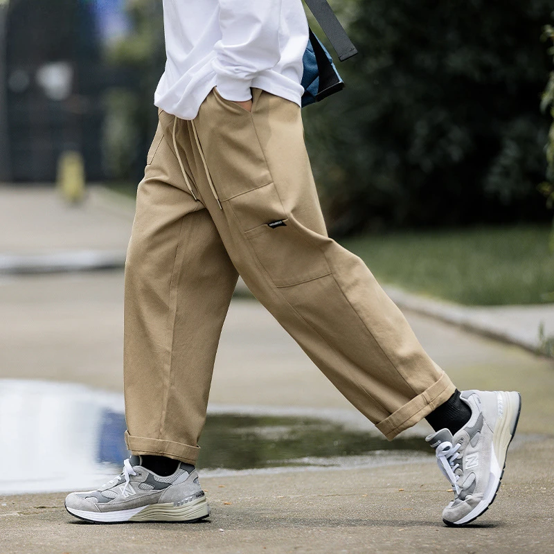 Work casual pants straight tube splicing patch pocket design feeling long cargo pants men baggy pants