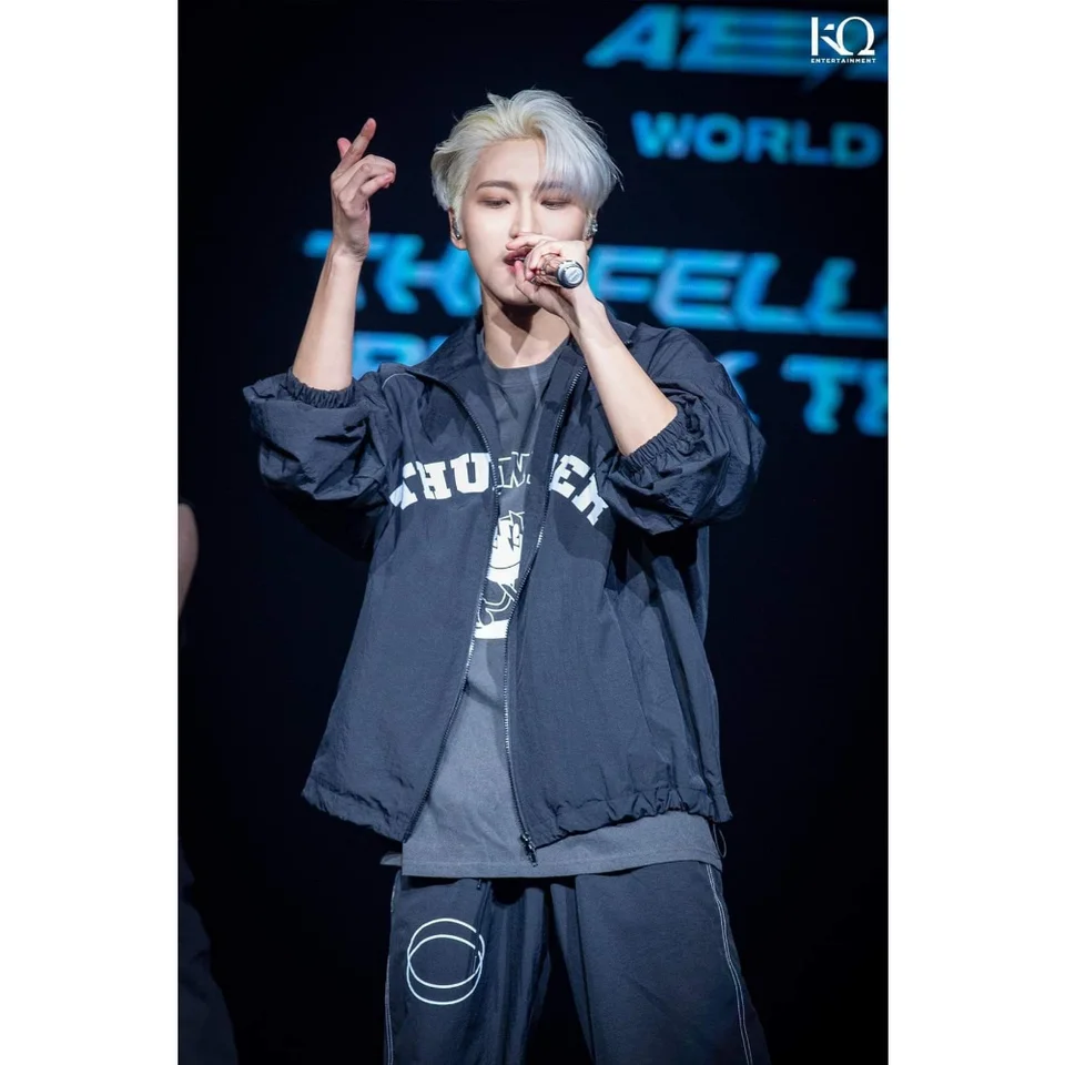 ラスト！ATEEZ THUNDER POP UP グッズ ジャケット スタジャン ATEEZ 2024 THUNDER POP-UP STORE VARSITY JACKET Limited Official