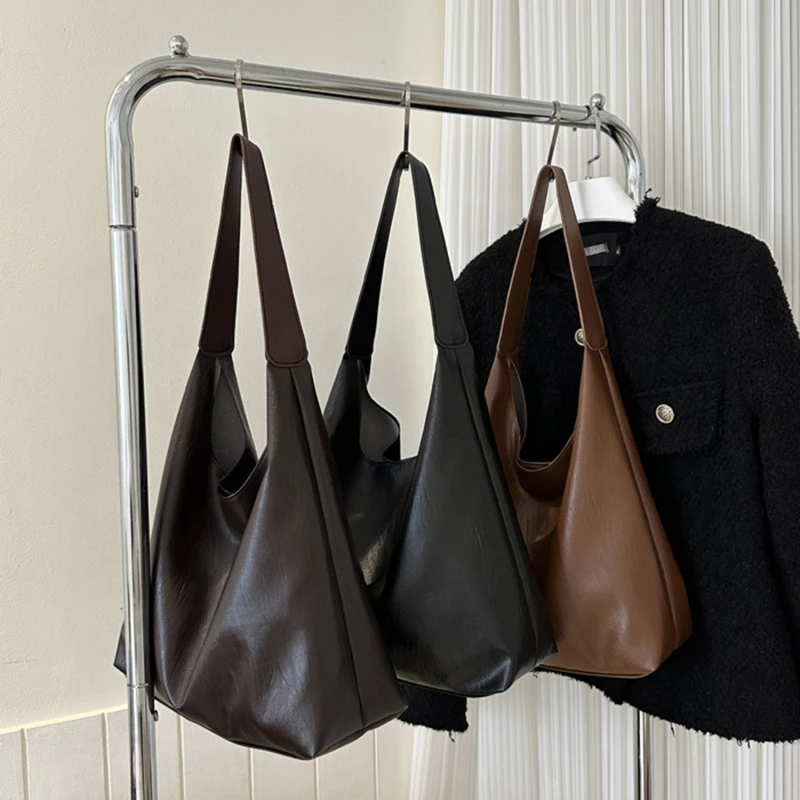 New Fashion One Shoulder Underarm Large Capacity Portable Plush Bag Women