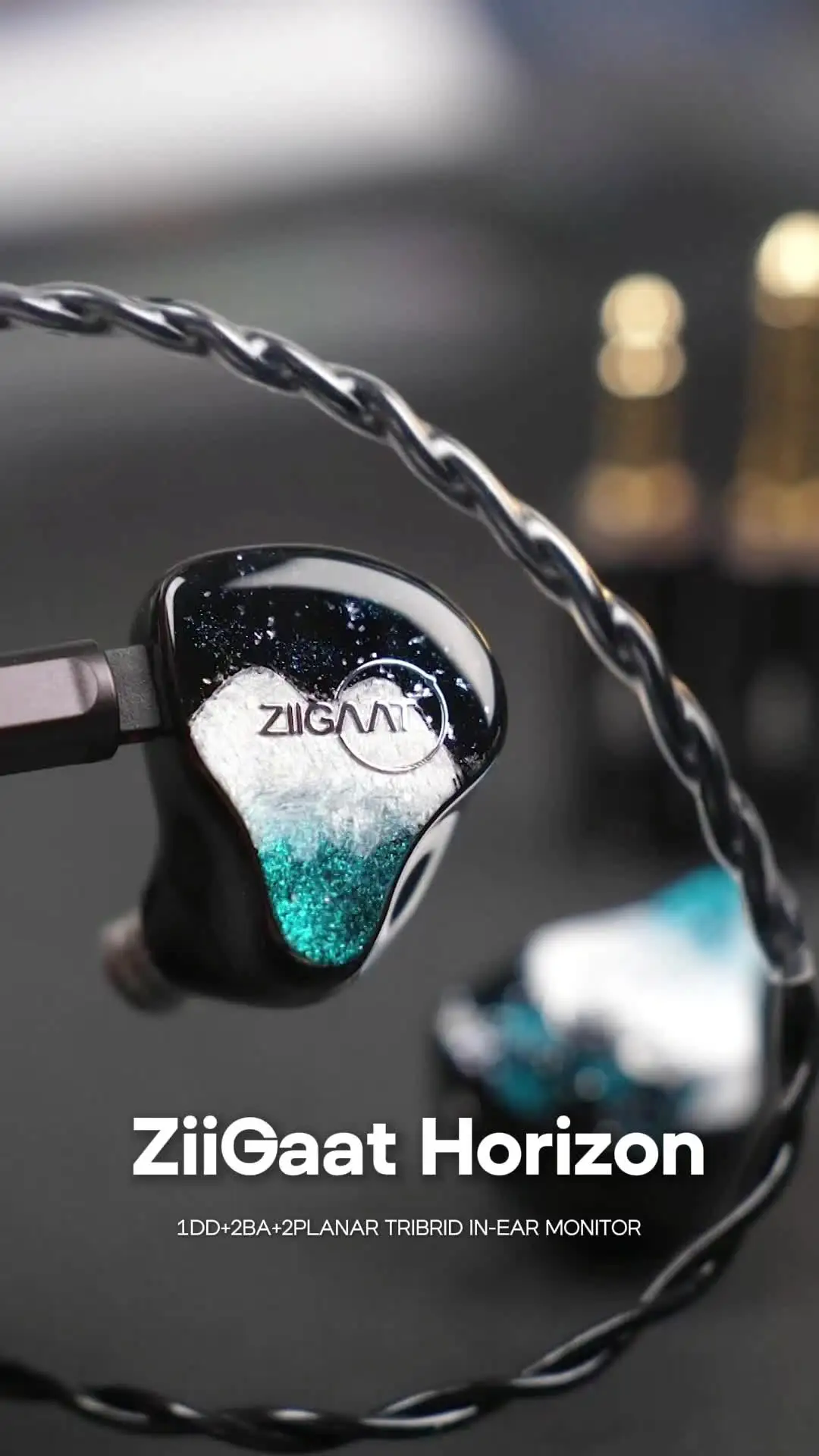Linsoul ZiiGaat Horizon 1DD + 2BA + 2 Planar Tribrid IEM イヤホン