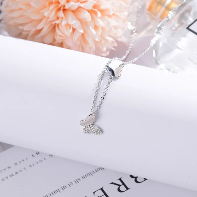 Collana con pendente a farfalla in argento 925