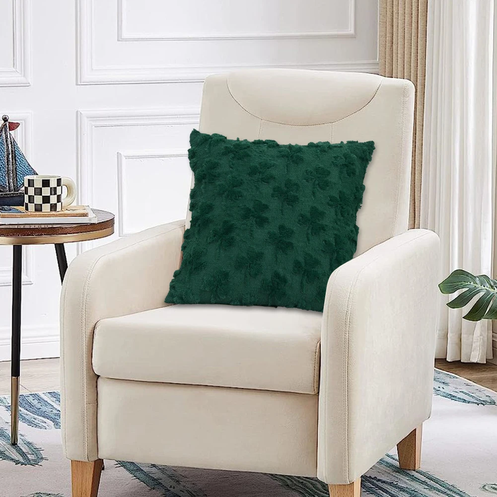 St Patricks Day Shamrock Jacquard Pillow Case Soft Plush Shamrock Throw Pillow Cover Faux Fur Pillowcase for Home Decor