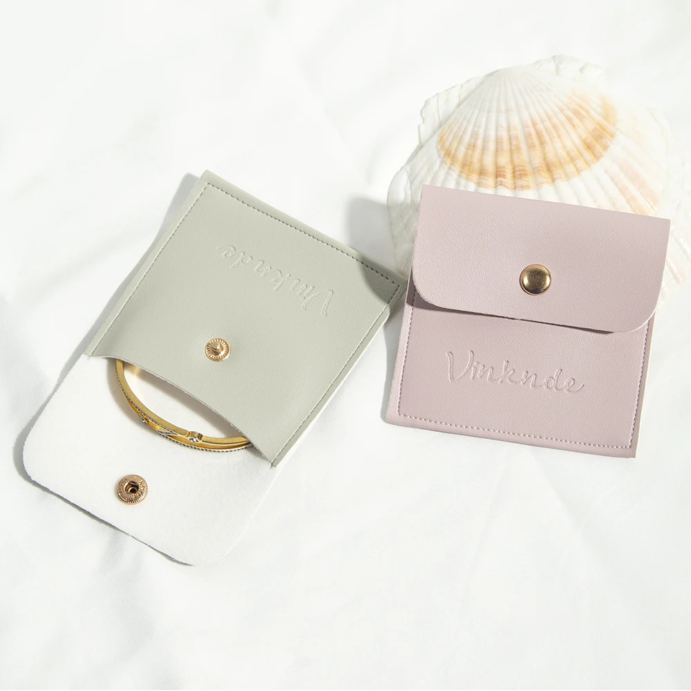 50/100Pcs PU Leather 8x8cm Jewelry Bag Snap Button Pouch for Ring Earring Necklace Wedding Favors Gift Organizer Can Custom Logo