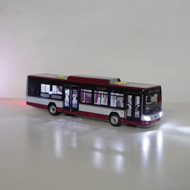 Bus miniature «Roude Léiw»