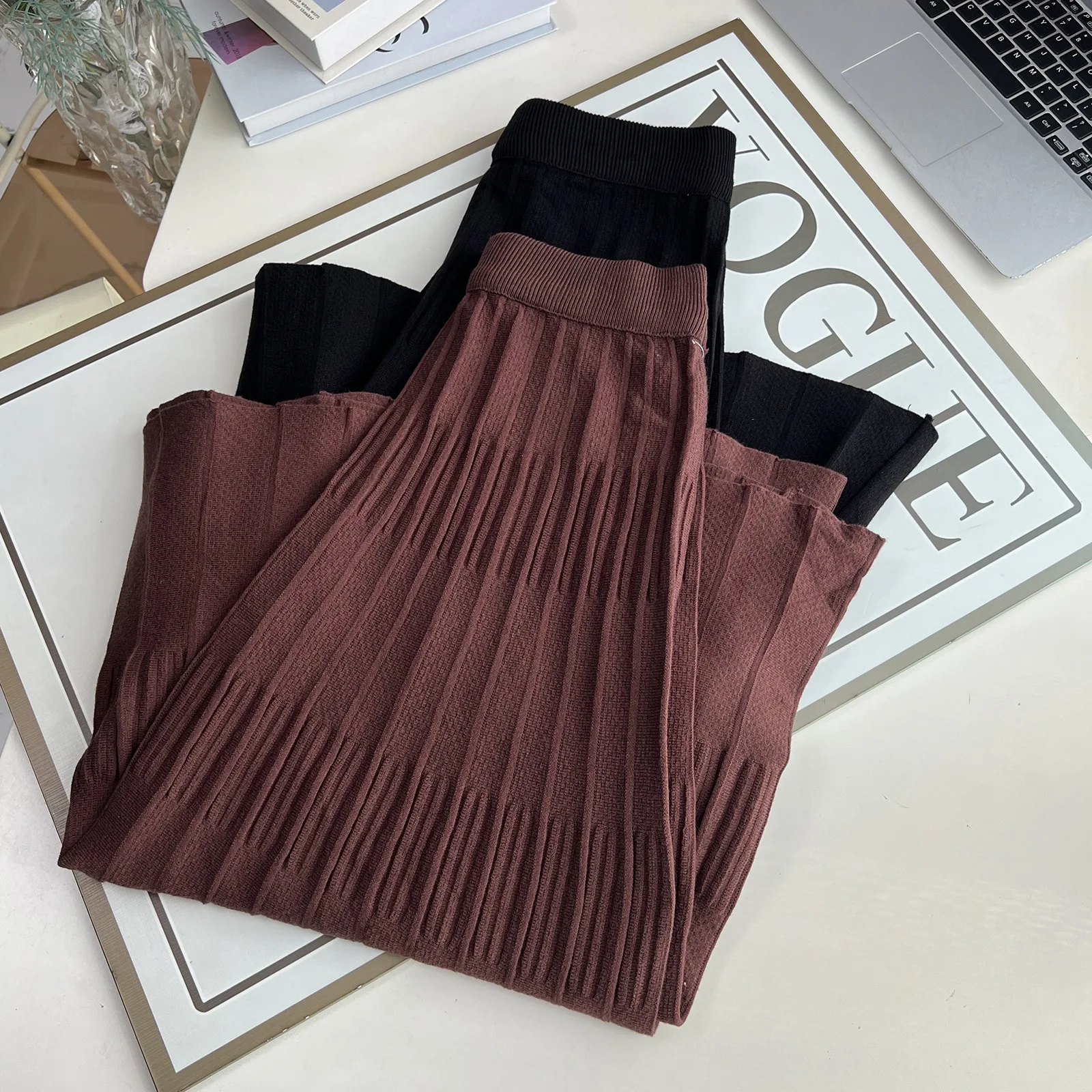 XXXXL Fashion Plus Size Women's Skirts 2025 Autumn And Winter New Simple Casual High Waisted Knitted A-line Skirt 262