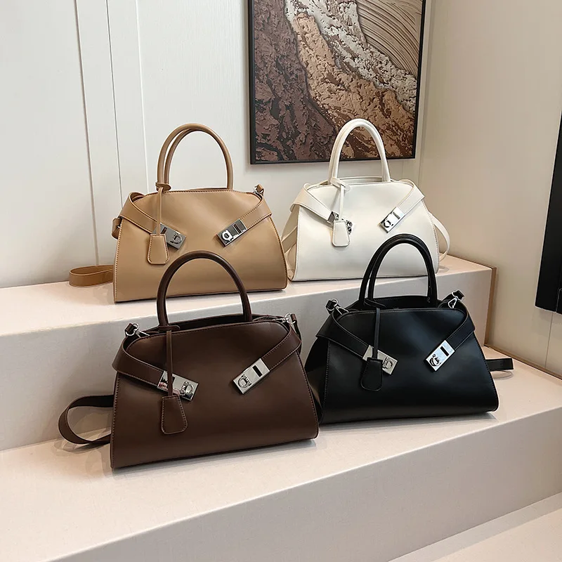 Fashion Large Capacity Women Handbags Designer Chic Lock Shoulder Bags Luxury Pu Leather Crossbody Bag Trend Commuter Bag