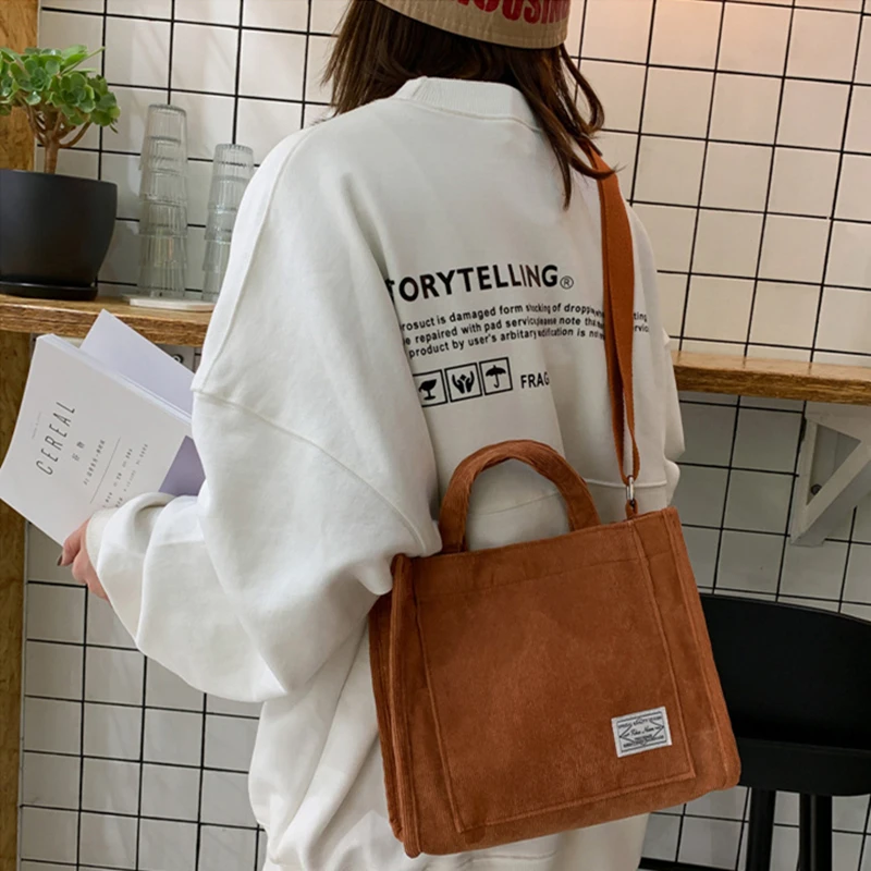 

2022 New Single Shoulder Bag Luxury Handbag Corduroy Ladies Bag Solid Color Buckle Messenger Bag Small Square Bag Baby Diaper