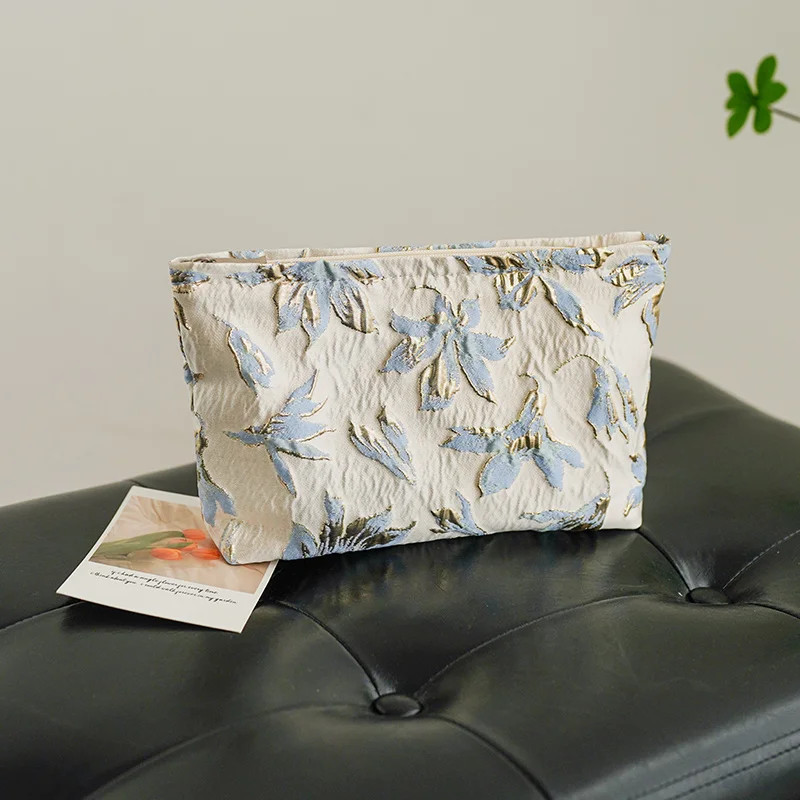 حقيبة مكياج نسائية باللونين الأزرق والذهبي، حقيبة...