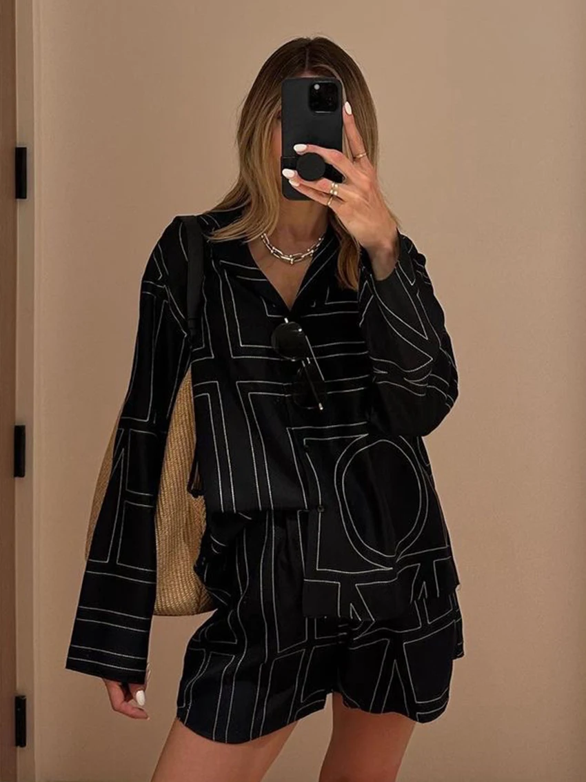 Marthaqiqi Casual Female Pajamas Suit Long Sleeve Nightgowns Turn-Down Collar Nightwear Shorts Printing Loose Women Nightie Set