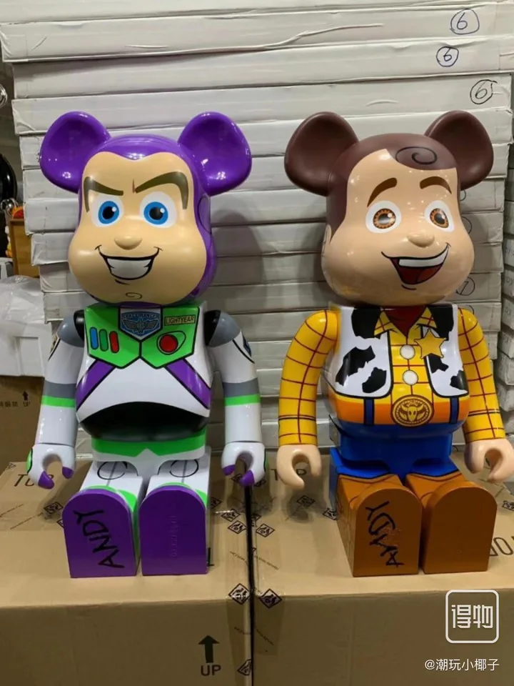 トイ・ストーリー - BE@RBRICK BUZZ LIGHTYEAR 400% toy-story-x-medicom-toy-400-
