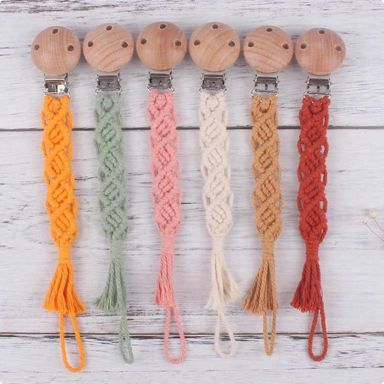 

Vintage Crochet Baby Pacifier Clip Chain Woven Cotton Rope Beech Wood Pacifier Clip DIY Dummy Nipple Holder Baby Teething Toy