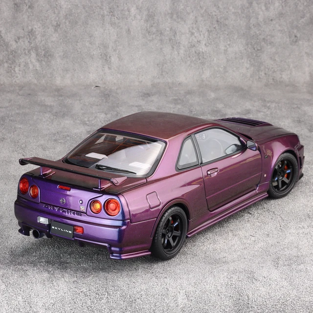 MotorHelix 1:18 Nissan Skyline GT-R (R34) NISMO Z-Tune CRS Version 