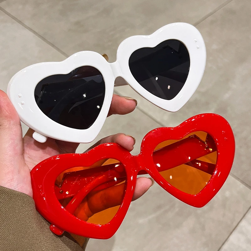 Gafas de sol Vintage con forma de corazón para mujer, personalidad