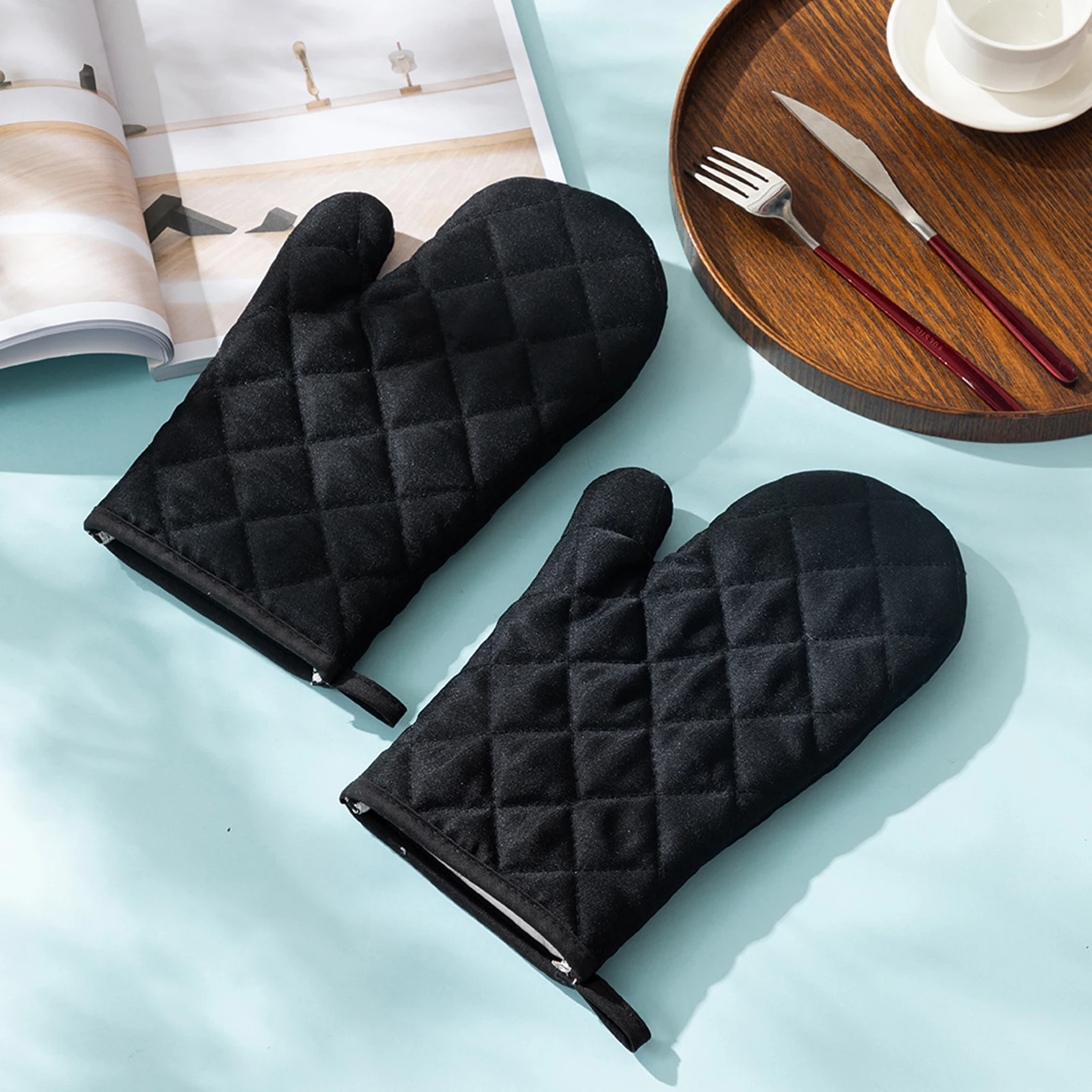 Pair of Household Oven Gloves High Temperature Resistant Oven Mitt for Picnic Camping Barbecue