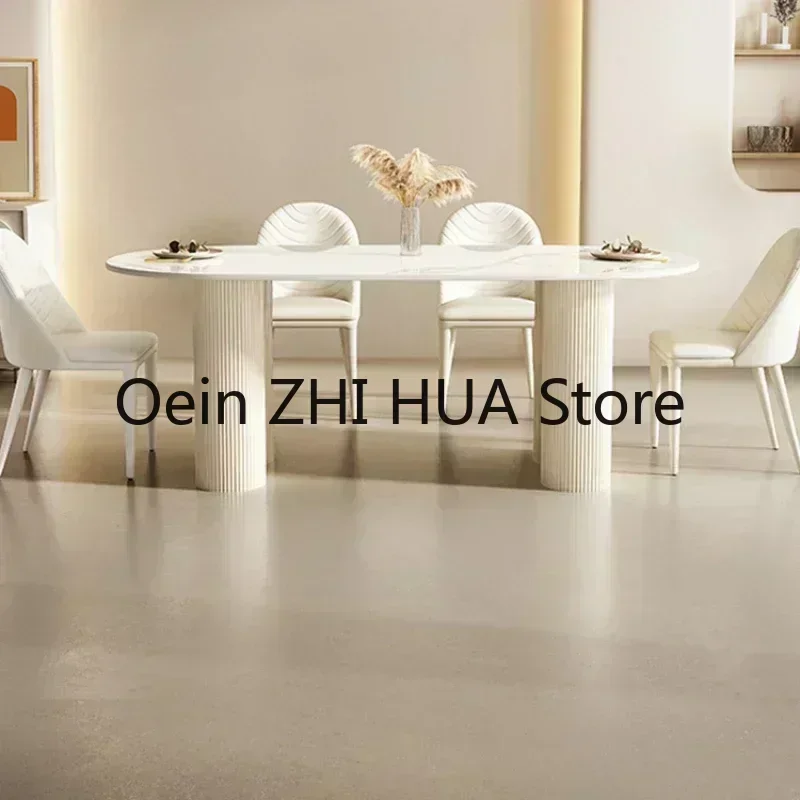 楕円形の大理石のダイニングテーブル,モダンなダイニング