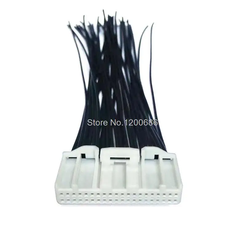 

20CM 40 Pin Position AVSS AVS Housing for Female Terminals 2.2 mm 025 ECU PLUG HSG ASSY AMP TH/.025 Connector System 1318389-1