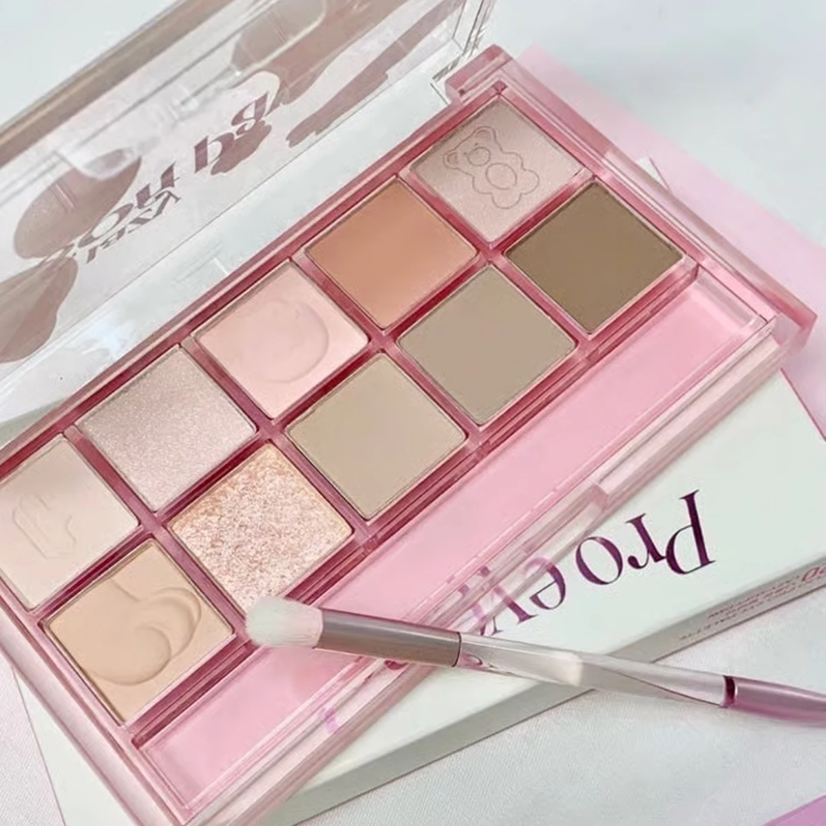 CLIO Pro Eye Palette 20 Lazy Soft Paw,Fine Powder Texture,Smooth&Minimal Fallout,Stardust Shimmer Finish,K-Beauty,Korean Makeup