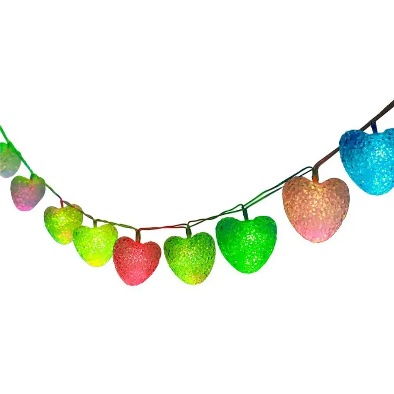 

Яркая гирлянда в виде сердечек