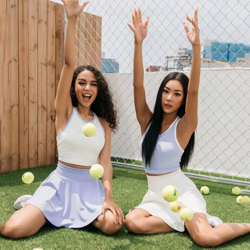 Womens Dresses Soft Sports Sets Golf Badminton Skorts Back Cross Tracksuits With Chest Pads Yoga Suits Women Tennis Dress
