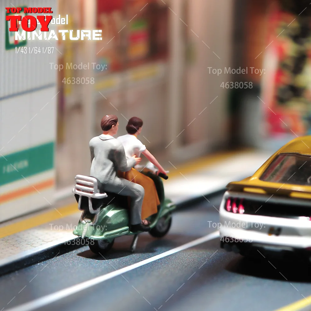 Miniature Figure In Resina 1/64 – Coppia Ragazzo E Ragazza Per Scene E Diorami