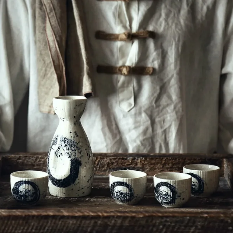 250ml Ceramic Sake Set 1 Wine Pot 4 Cups Restaurant Home Liquor Divider Vintage Hip Flask Spirits Shochu Vodka Bar Set Gift