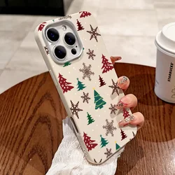 Festive Christmas Tree Smartphone Cover - Galaxy S22 (3)