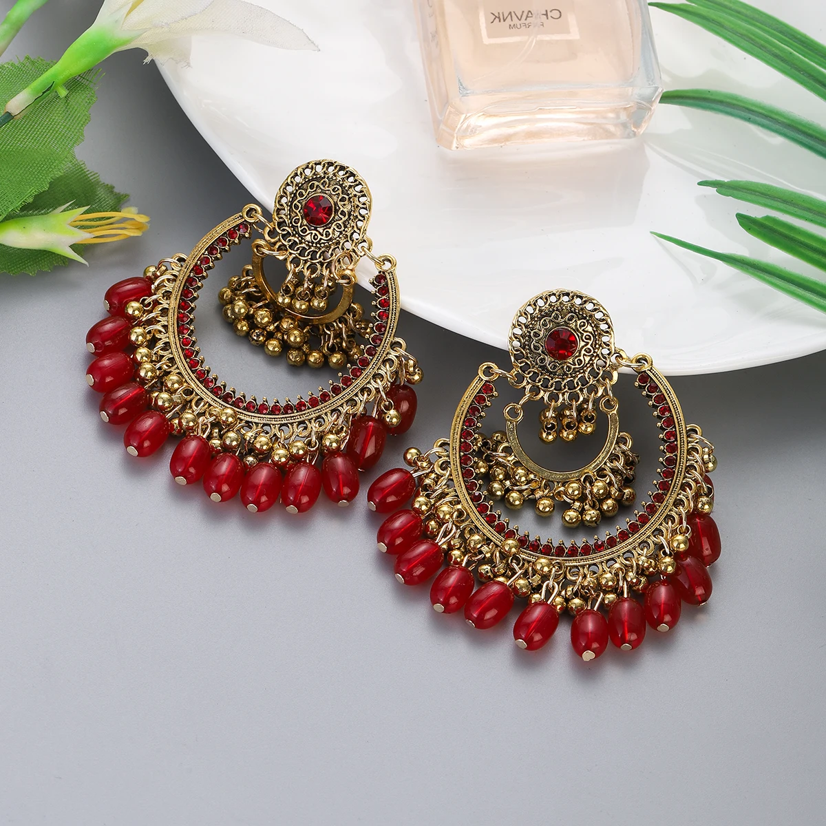 Винтажные серьги в стиле бохо золотого цвета Jhumka Jhumki, женские серьги, металлические круглые красные бриллиантовые серьги, свадебные украшения Винтажные серьги в стиле бохо золотого цвета Jhumka Jhumki, женские серьги, металлические круглые красные бриллиантовые серьги, свадебные украшения