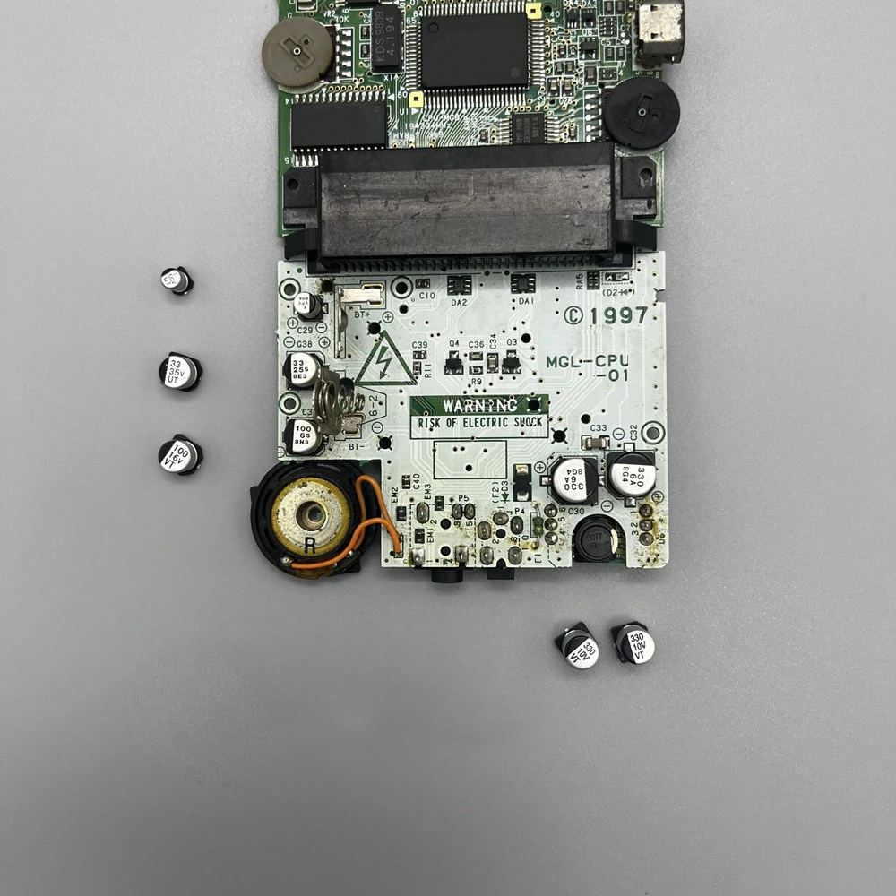Condensatore Di Alta Qualità Per Game Boy Light Per La Sostituzione Della Riparazione Della Scheda Madre Gbl
