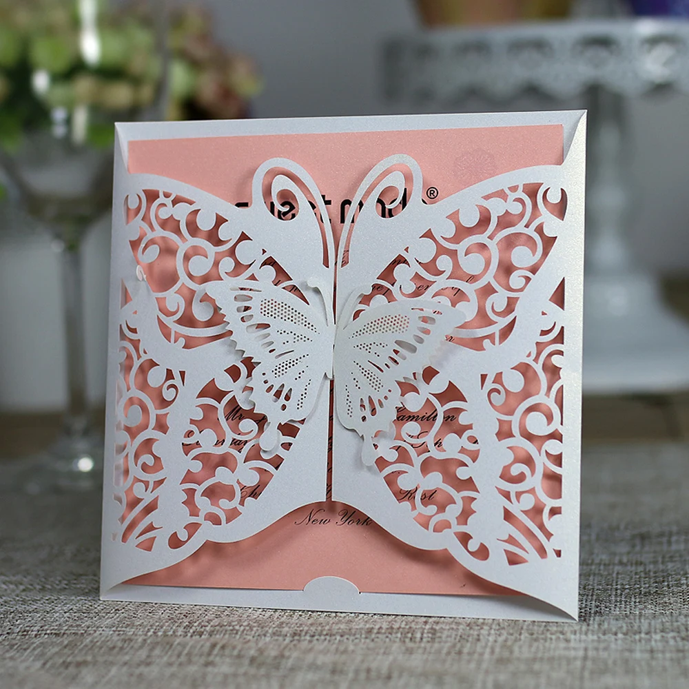 

50pcs/pack Hollow Out Wedding Invitation Card 3D Butterfly Carved Pattern 250gsm Shiny Wedding Card Baptism Bithday Party Supply