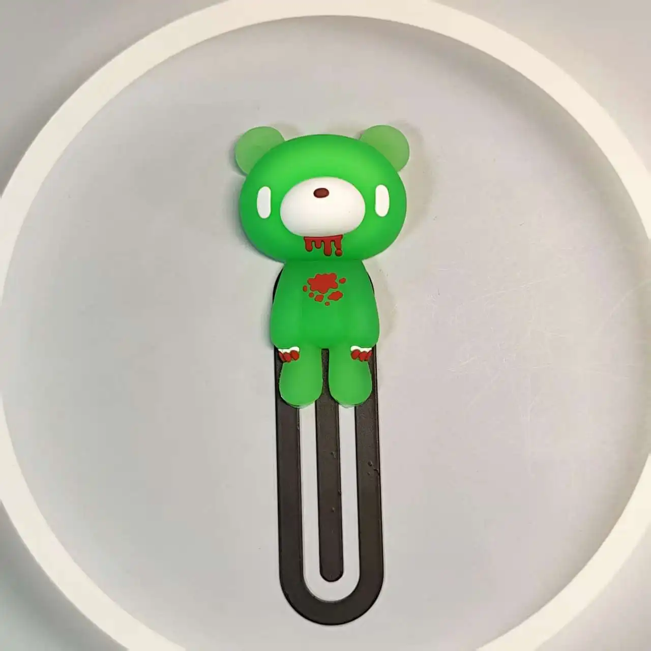 Vibrant Bear Figurine Bookmarks – Whimsical Accessories