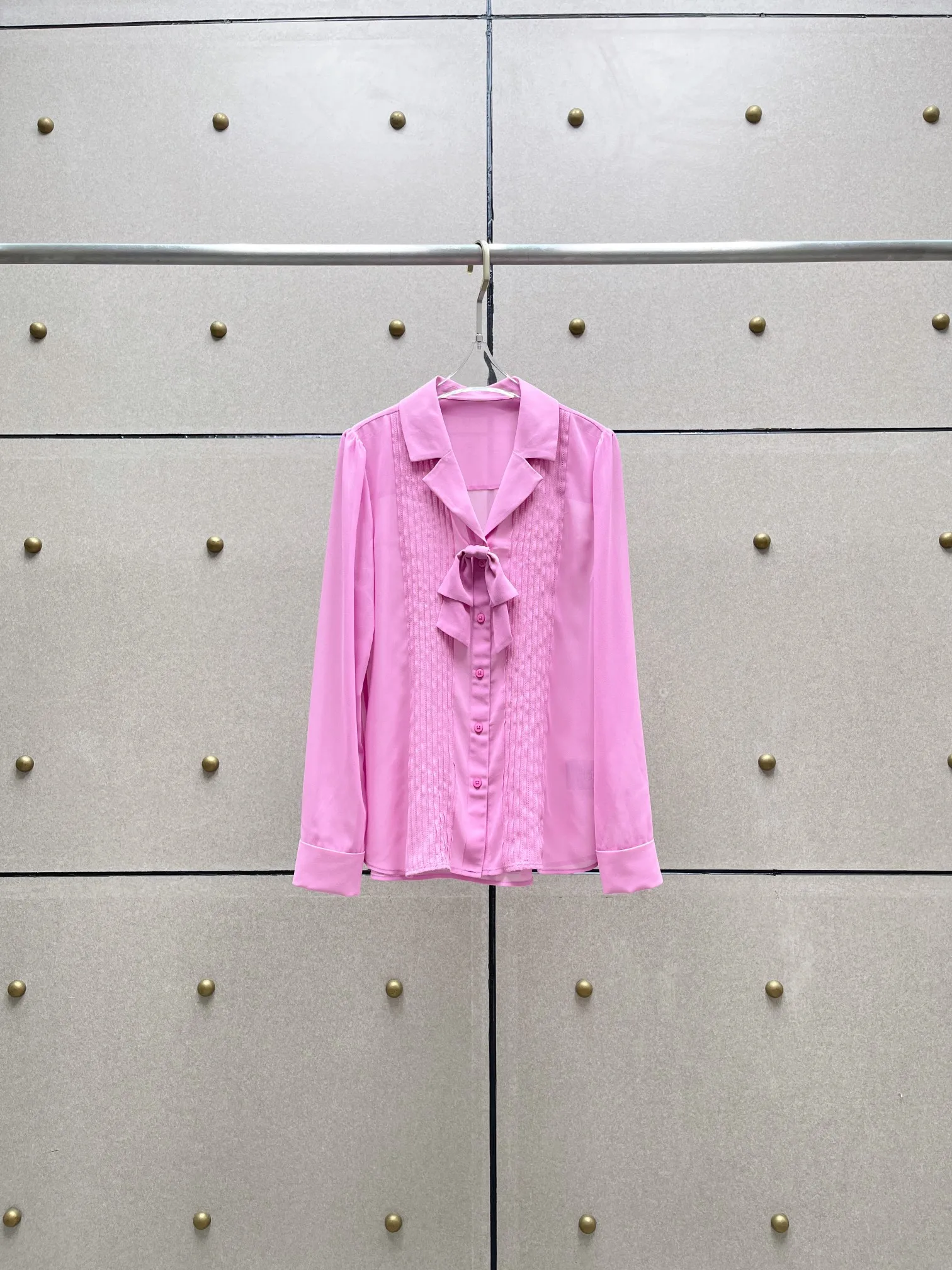 

24 Early Spring Nostalgic Flip Collar Shirt