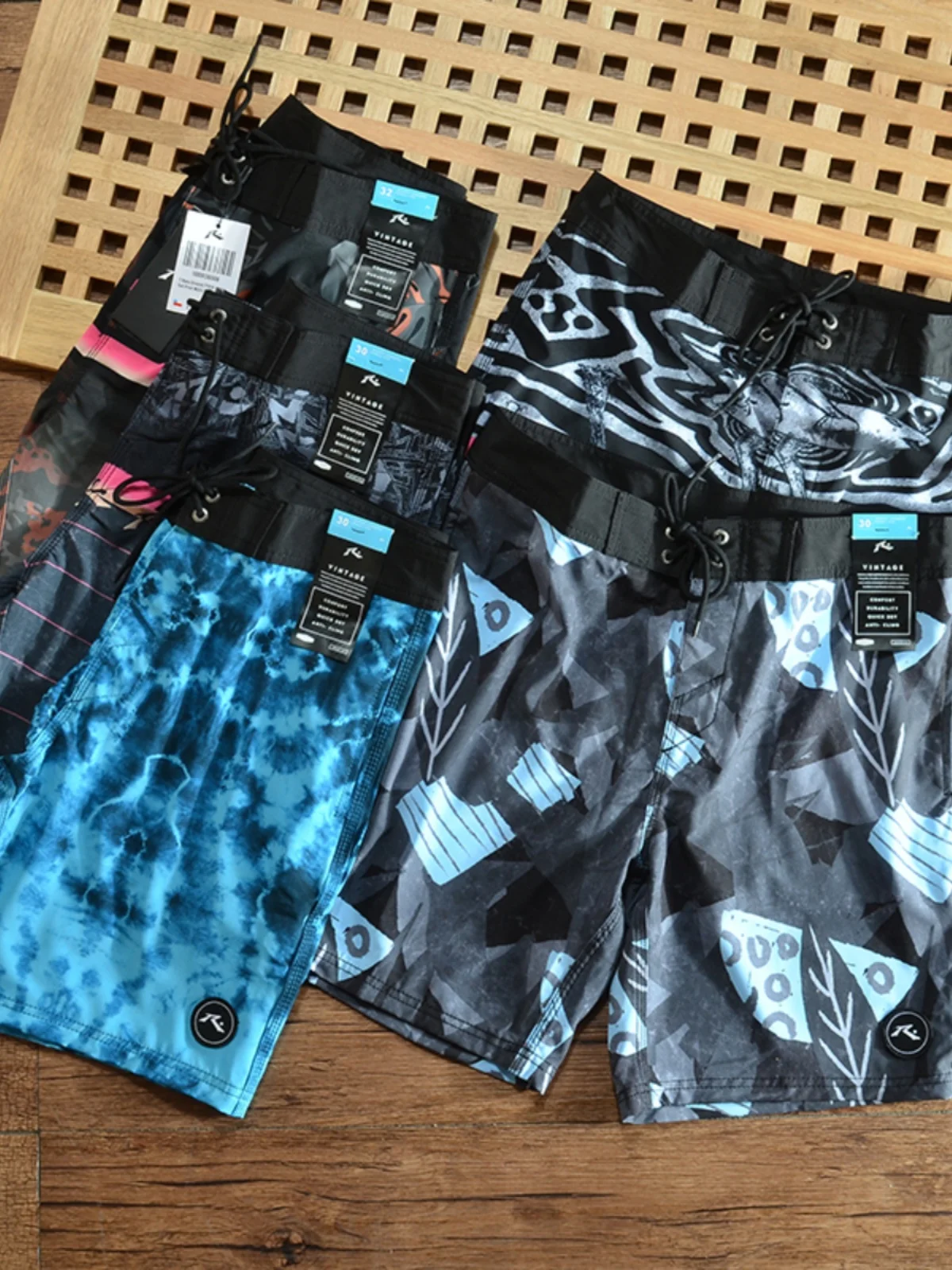 Men's Fashion Casual Outdoor Sports Quick-drying Breathable Light Beach Trousers Shorts Men Shorts 2