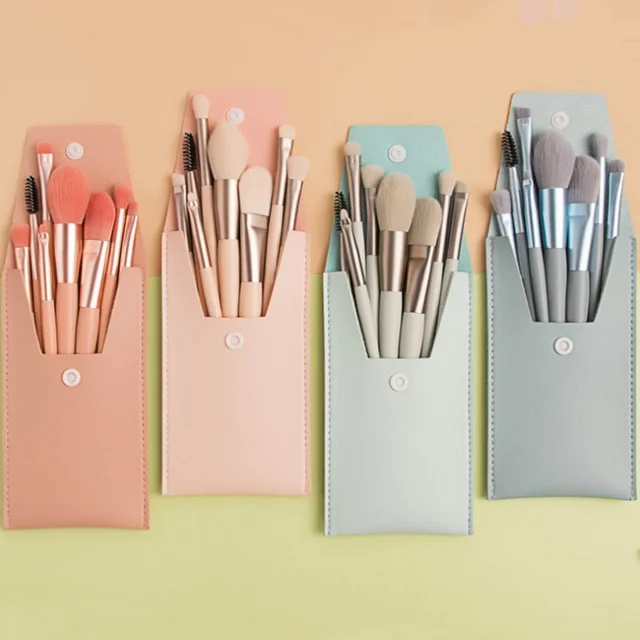 8가지 필수 메이크업 브러쉬로 완벽한 화장 마무리