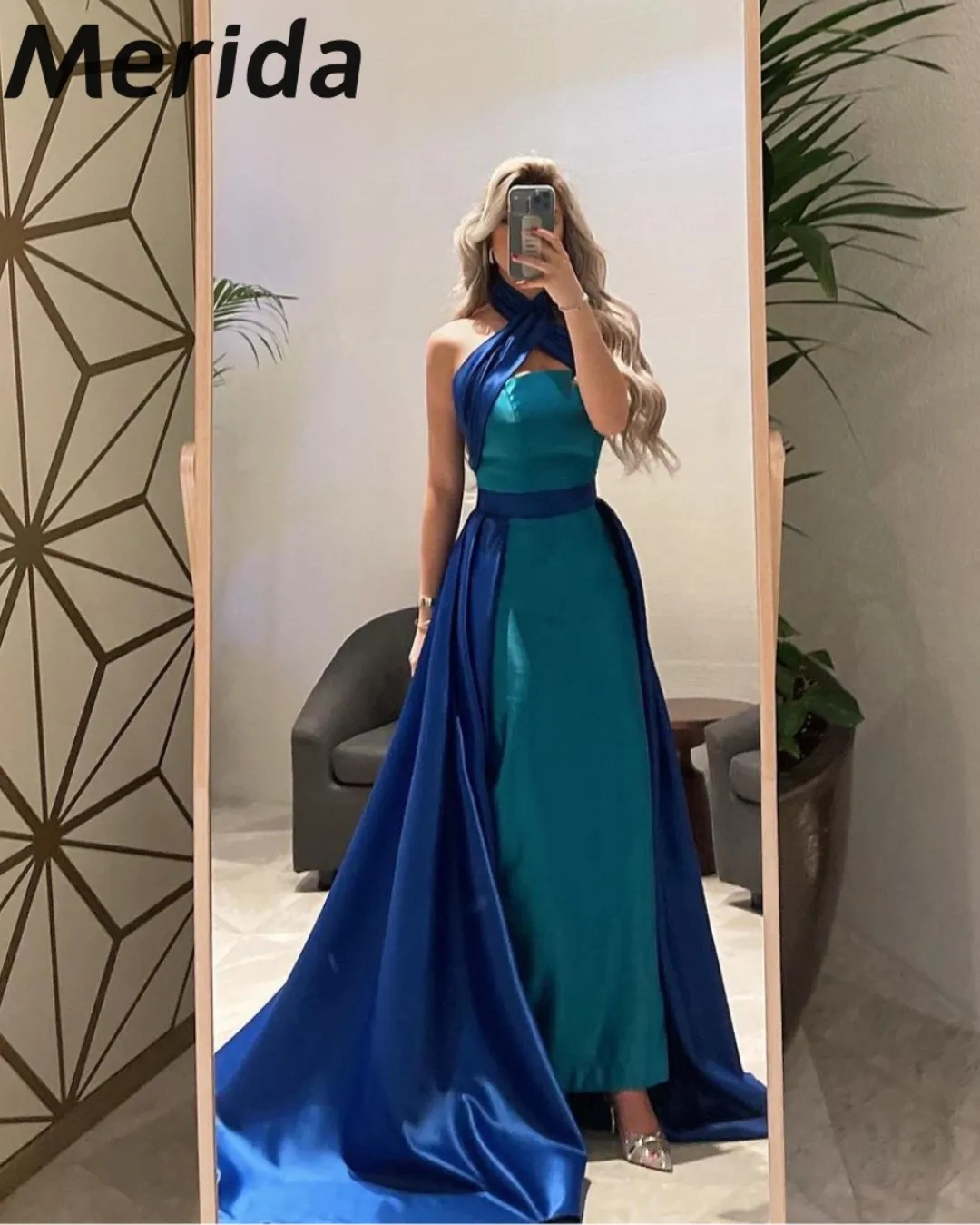 

Gorgeous Halter Evening Dress Floor-length Contrast Color Sleeveless Arabia Prom Dresses 2023 فساتين الحفلات Sales Promotion