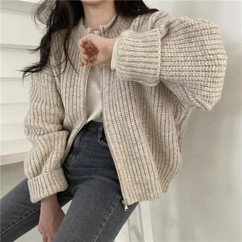 Fashion Autumn and Winter New Women's Solid Color Crew Neck Cardigan Knitted Sweater Loose Casual Zipper Top