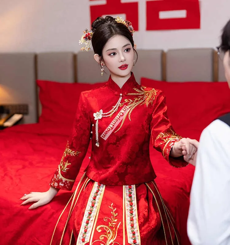 Chinese Style Xiuhe Wedding Dress Bride Toast Costume Autumn Winter Ceremony Show Inheritance Yue Embroidery Apparel Top + Skirt