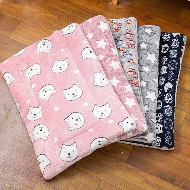 Thicken Cat Mat Breathable Flannel Cat Sleeping Mat Soft Dog Cushion for Small Dog Winter Warm Cat Blanket 2