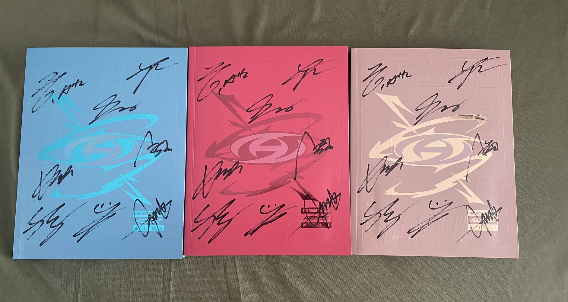 ATEEZ THE WORLD EP.FIN WILL Autographed CD ALBUM K-POP limited