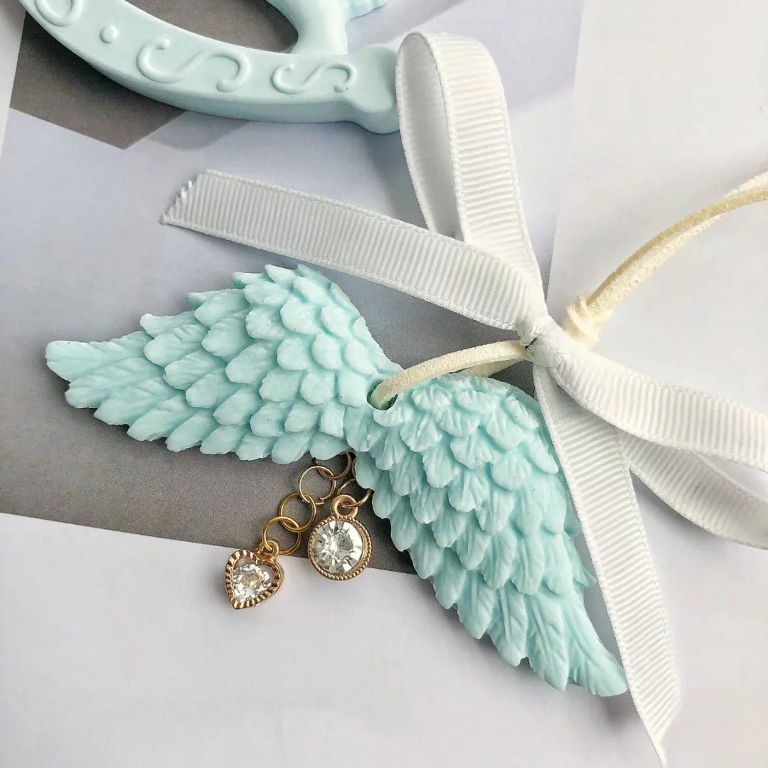 Angel Wings Pendant Aromatherapy Gypsum Silicone Mold Car mounted Handing Aroma Plaster Pendant Mold silicone mold
