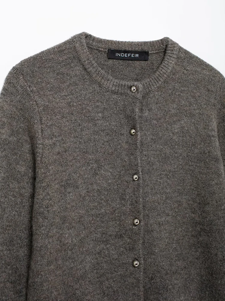 Casual Chic Women Cardigan Long Sleeve Metal Button Vintage Knitting Cardigans 2025 Autumn Winter Short Sweater Coat