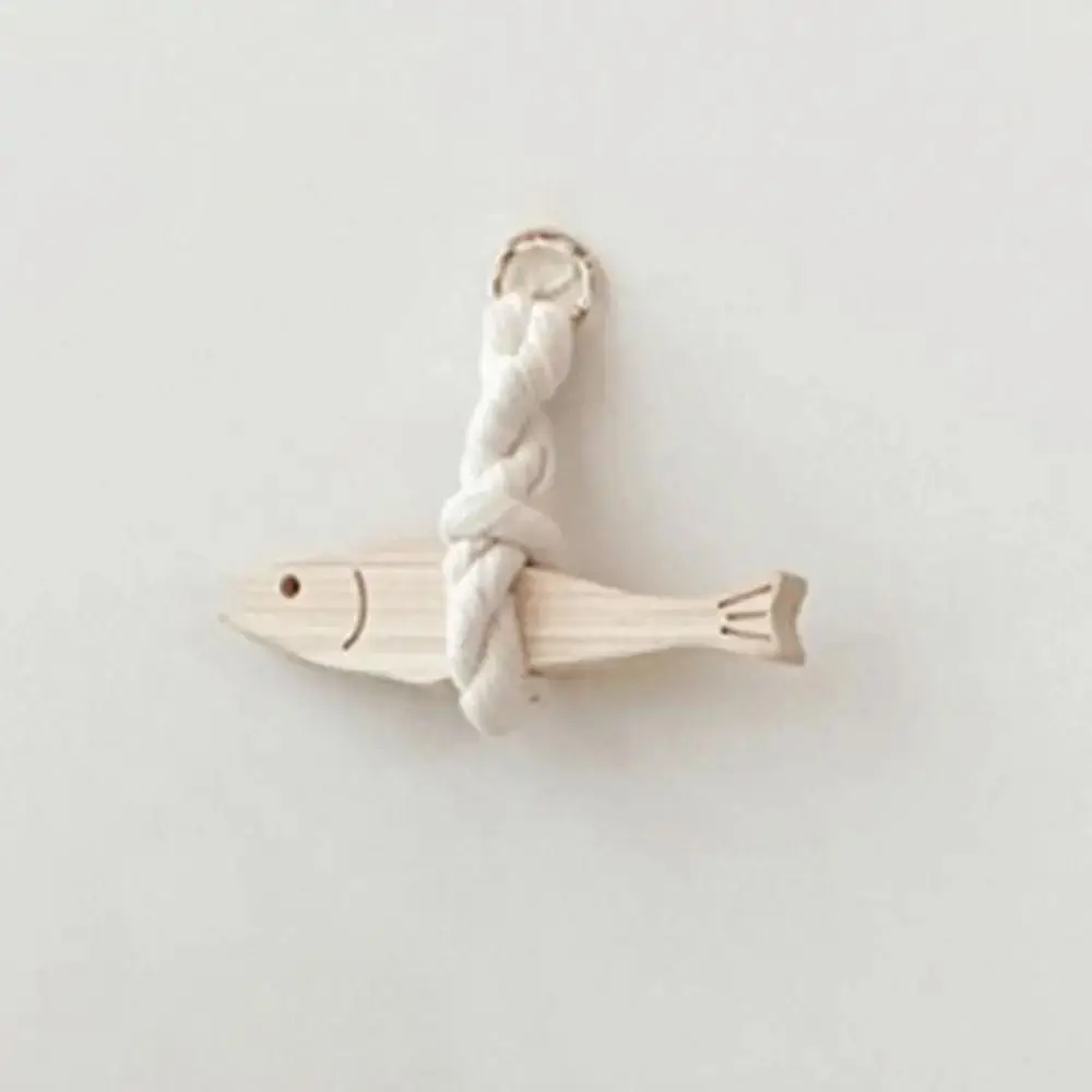 Creative Wooden Fish Car Ornament with Bell Ultra-thin Pollack Door Pendant Hangable Fish Wall Art Home Decor 4