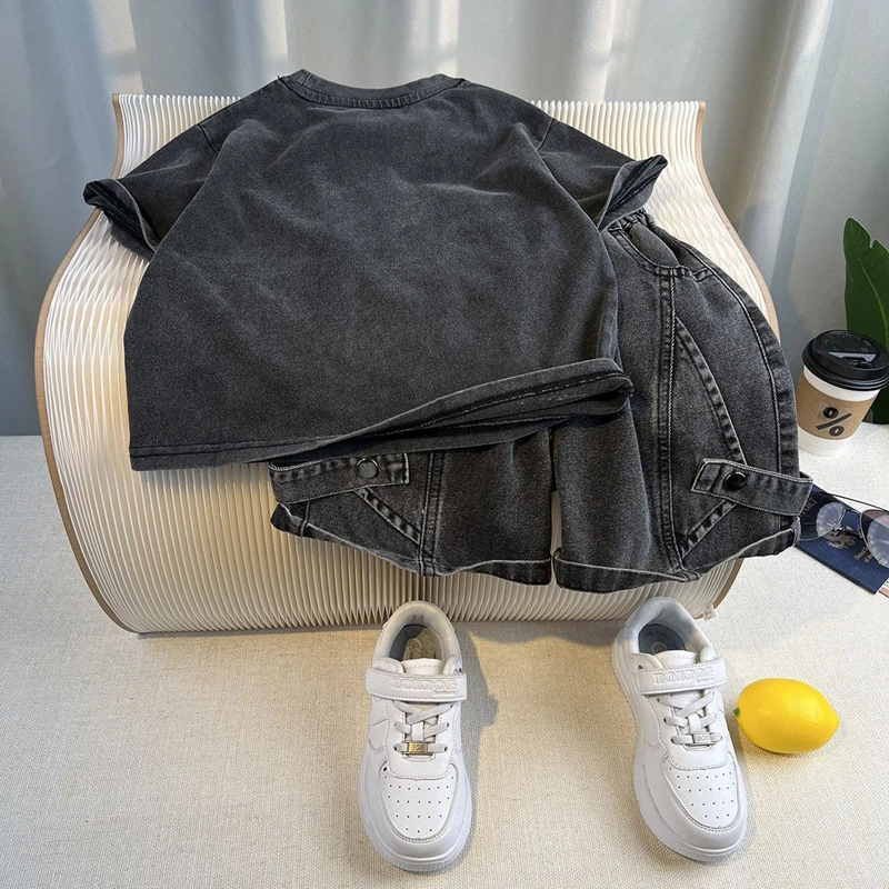 2-teiliges Sommer-Outfit für Kleinkinder, Jungen, kurzärmliges T-Shirt mit Buchstabenmuster, gewaschene Denim-Shorts, Set für Kinder, Jungen, lässige Streetwear-Kleidung, 2–6 Jahre – Detail 7