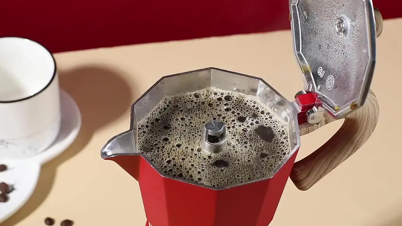 Алюминиевые кофейники Moka Cafeteira 150/300 мл